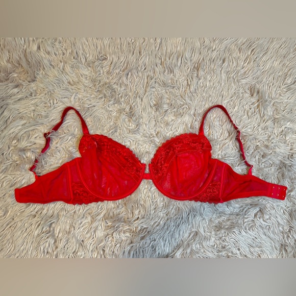 Victoria’s Secret Unlined Balconette Bra - Picture 1 of 6